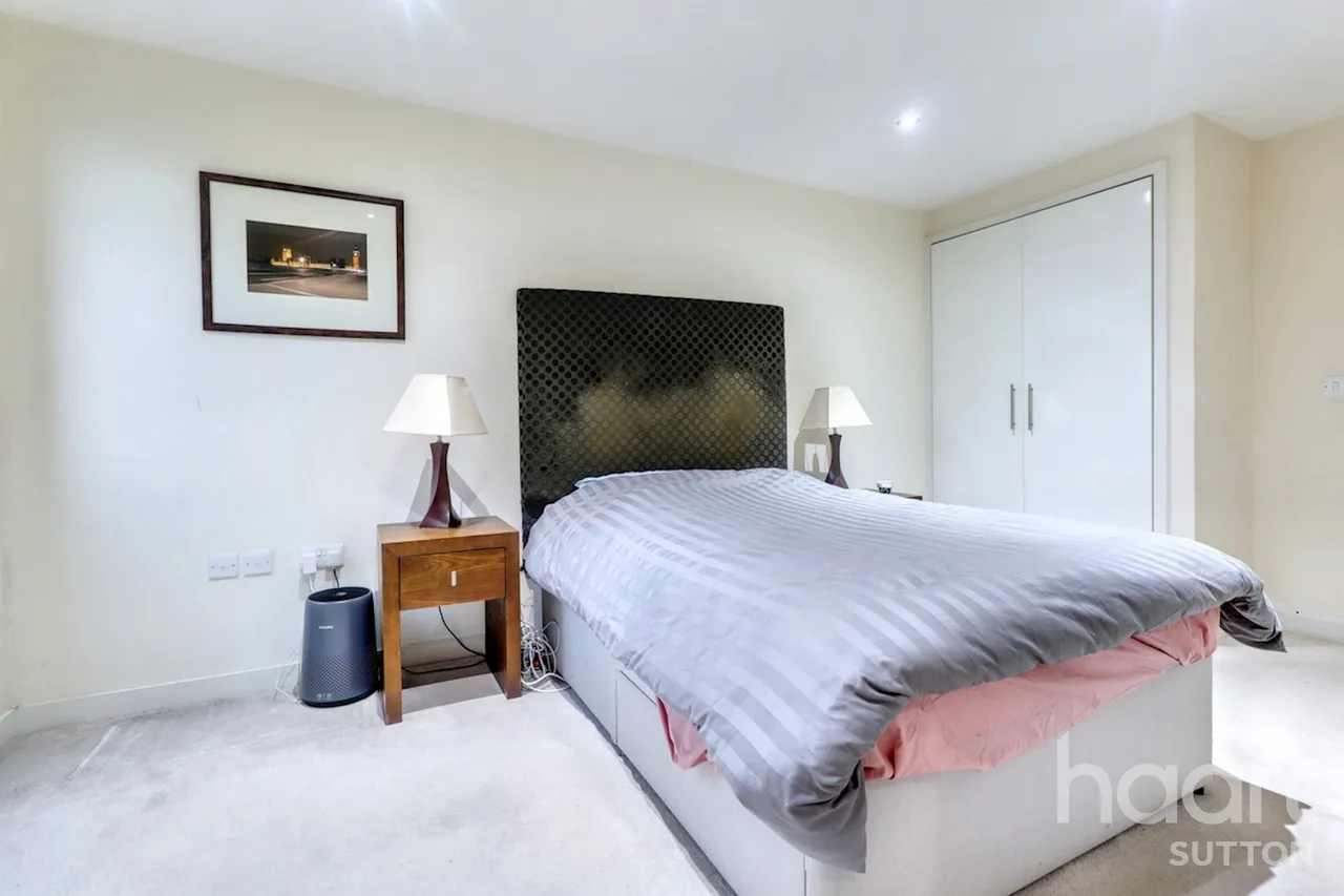 Durnsford Road, London, SW19, photo 6