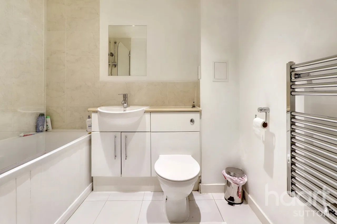 Durnsford Road, London, SW19, photo 5