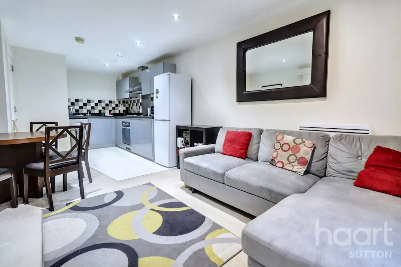 Durnsford Road, London, SW19, photo 10