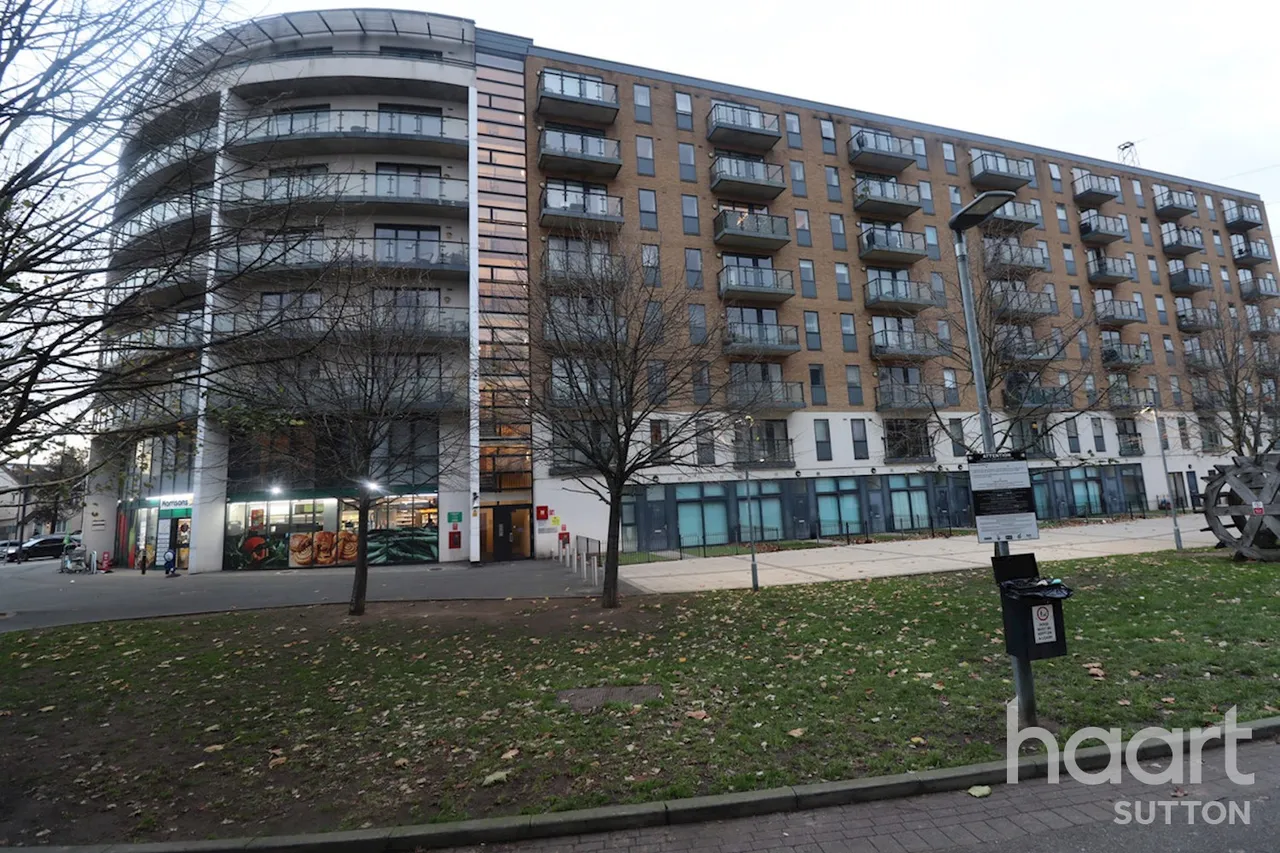 Durnsford Road, London, SW19, photo 9