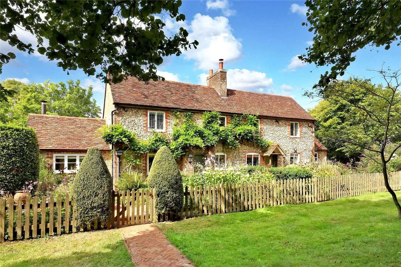 6 bed house for sale — Turville Heath, Henley-on-Thames, Oxfordshire, RG9 6JS