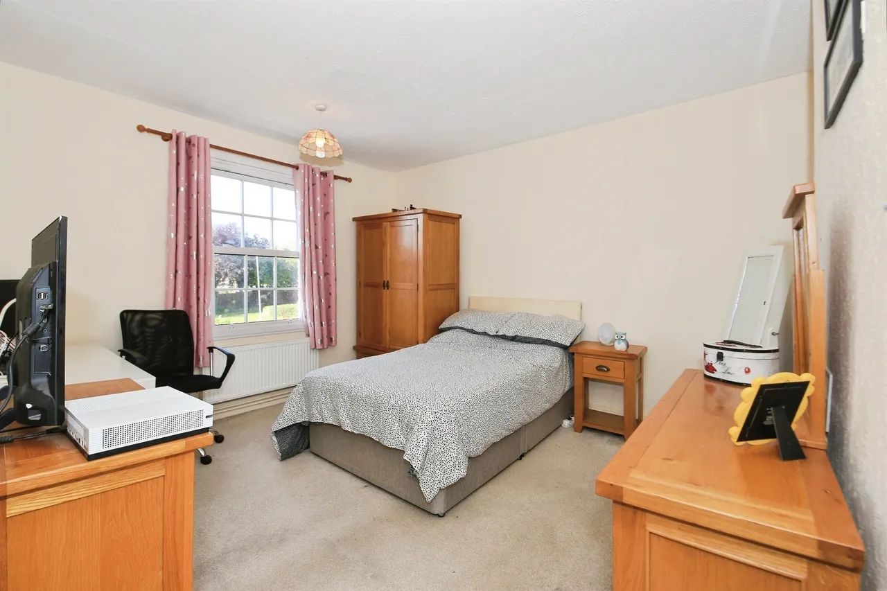 The Green, Yaxley, PE7, photo 17