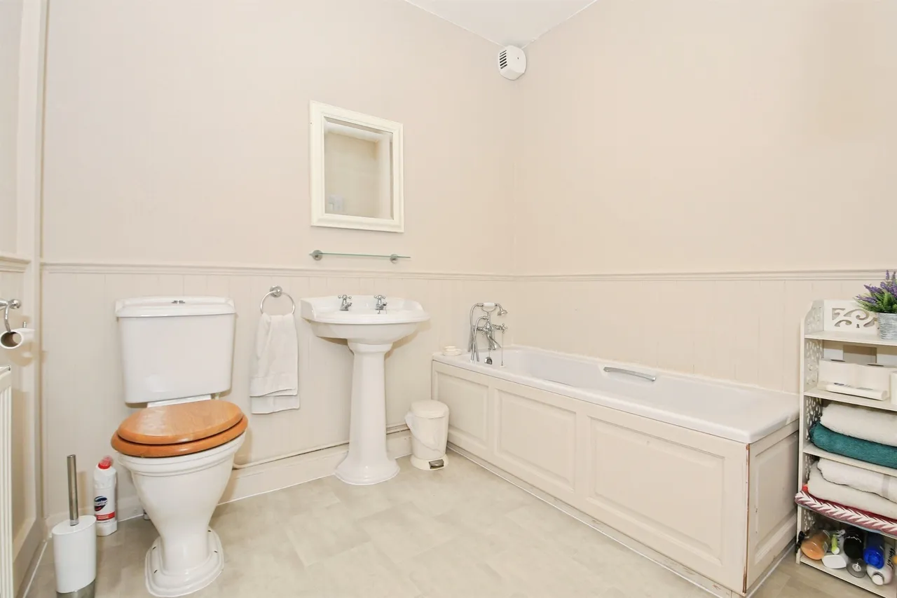 The Green, Yaxley, PE7, photo 11