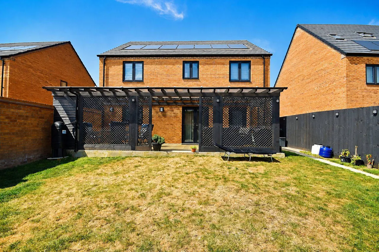 Eleanor Drive, Wellingborough, Northamptonshire, NN8 6BY, photo 17