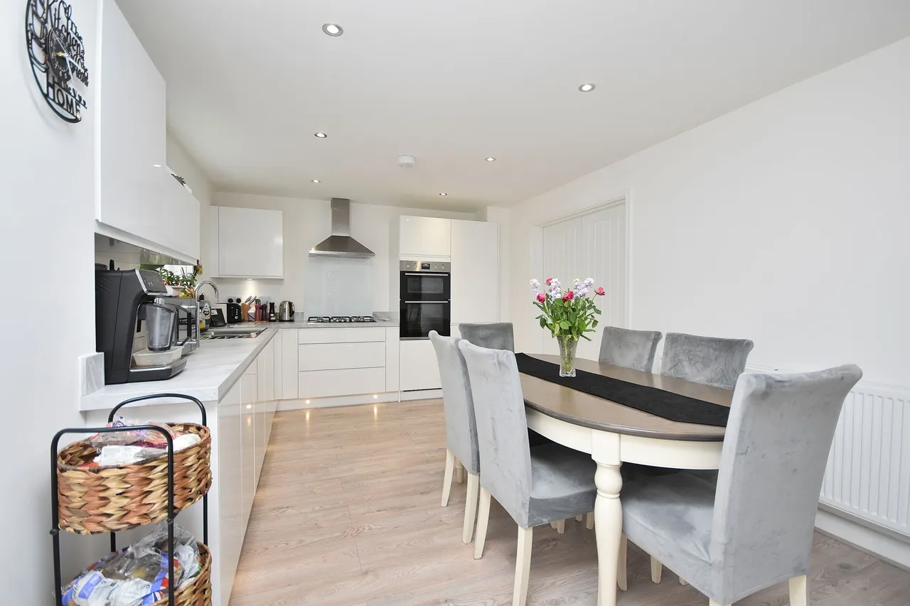 Eleanor Drive, Wellingborough, Northamptonshire, NN8 6BY, photo 13