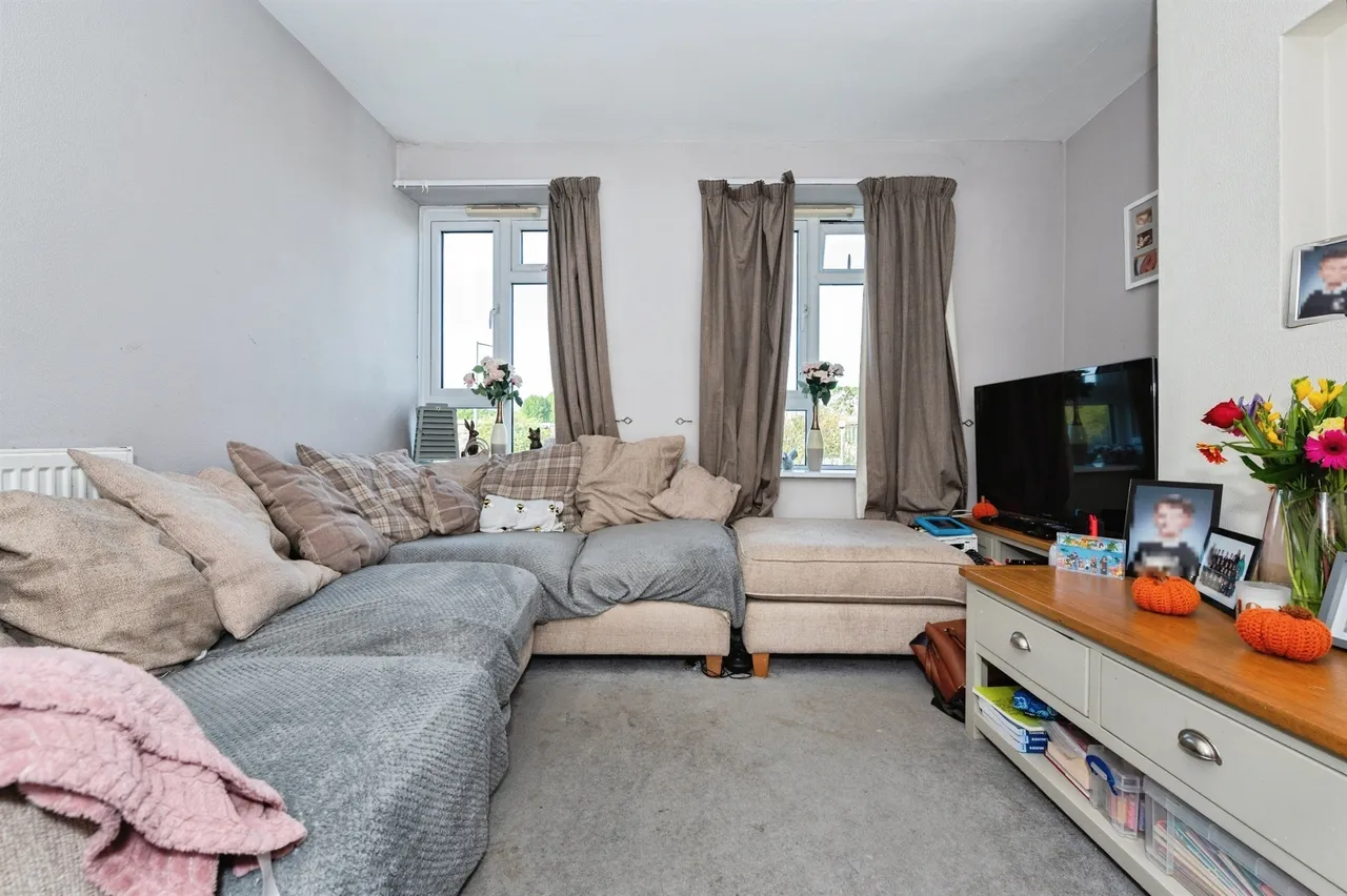 1 bed flat for sale, Cam Green, South Ockendon, RM15