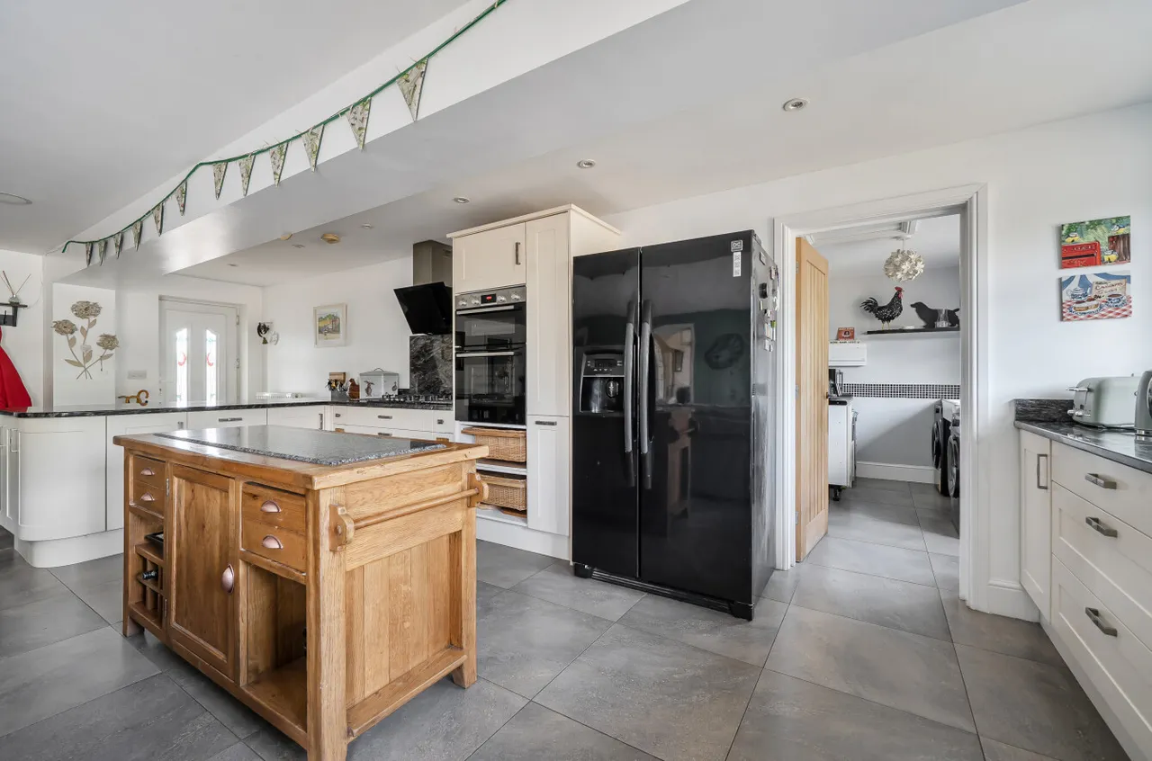 Burney Bit, Pamber Heath, Tadley, Hampshire, RG26 3TJ, photo 13