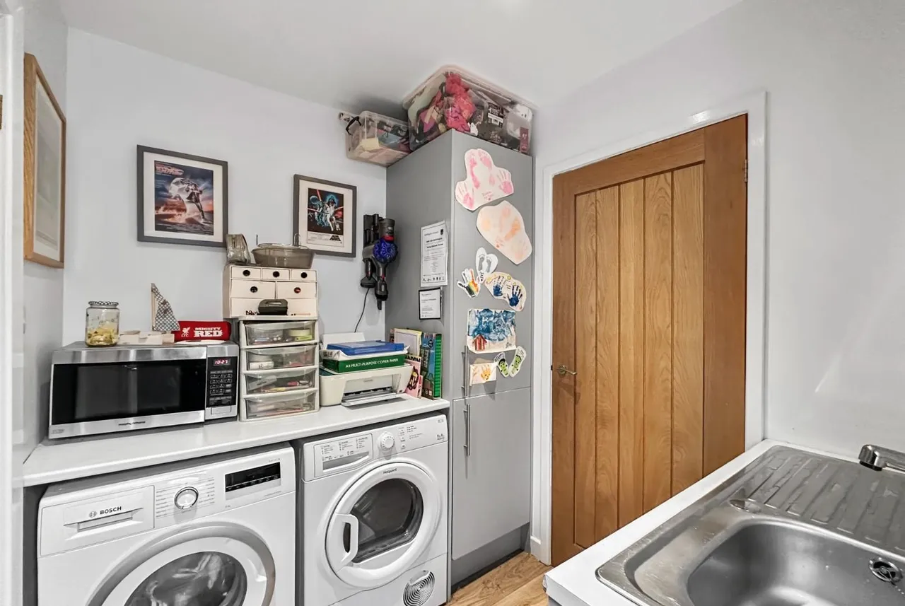 Clover Road, Timperley, Cheshire WA15 7NL, photo 12