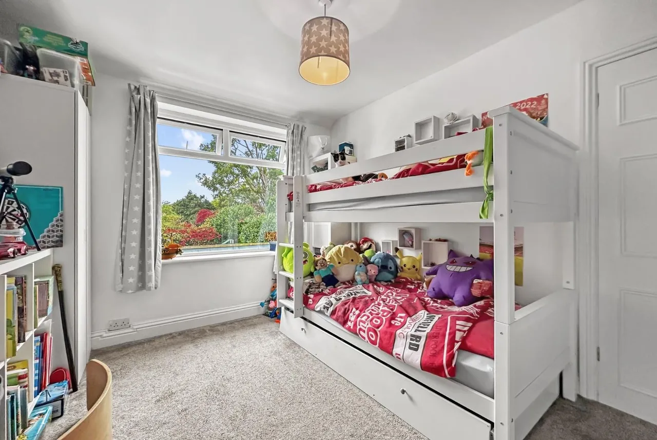 Clover Road, Timperley, Cheshire WA15 7NL, photo 17