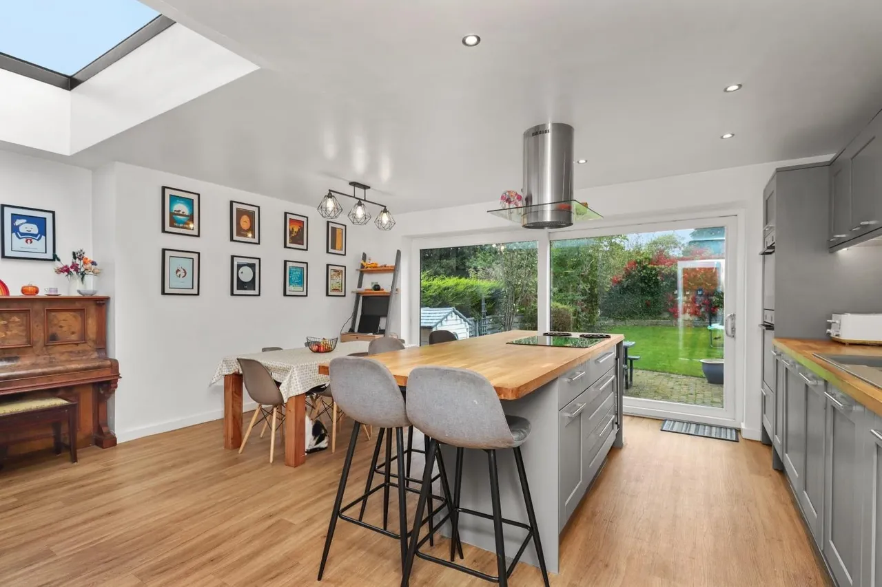 Clover Road, Timperley, Cheshire WA15 7NL, photo 5