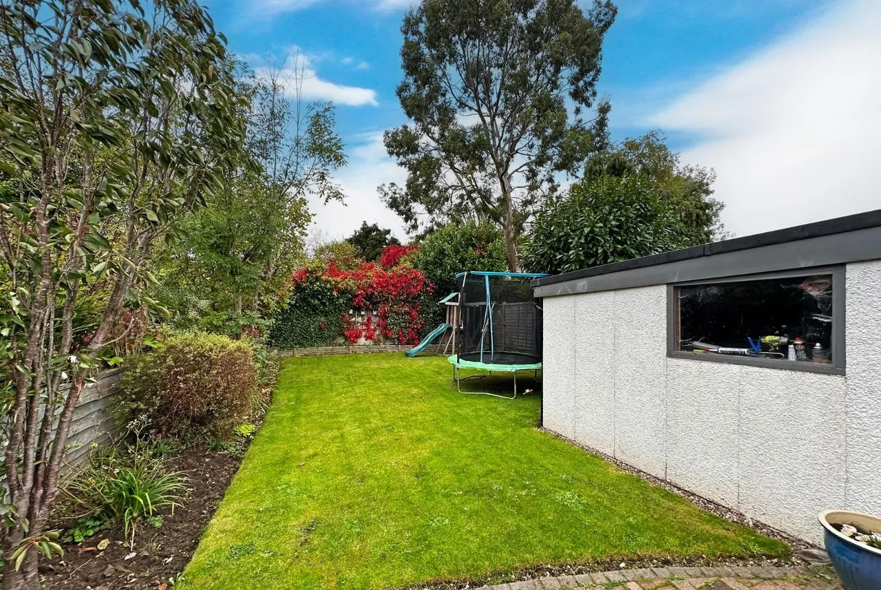 Clover Road, Timperley, Cheshire WA15 7NL, photo 24
