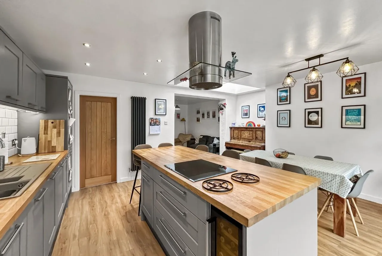 Clover Road, Timperley, Cheshire WA15 7NL, photo 7