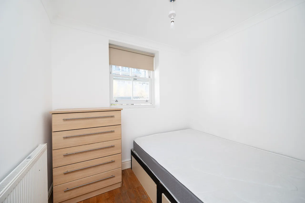 London, E8, photo 2