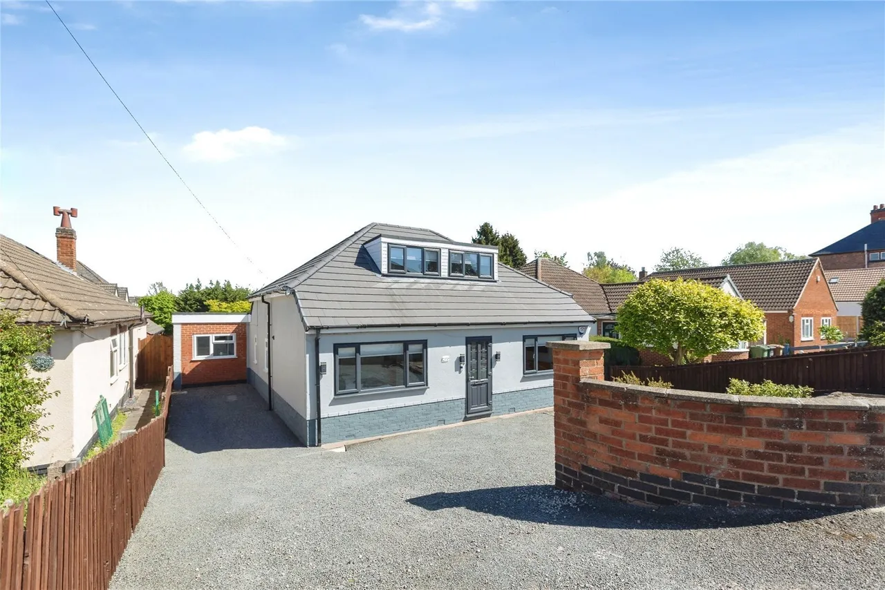 4 bed house for sale, Wanlip Road, Syston, LE7