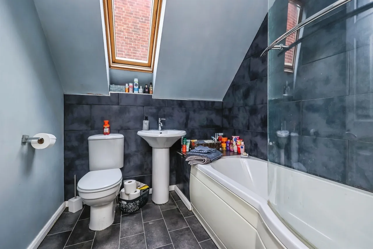 High Leys Road, Hucknall, NG15, photo 13