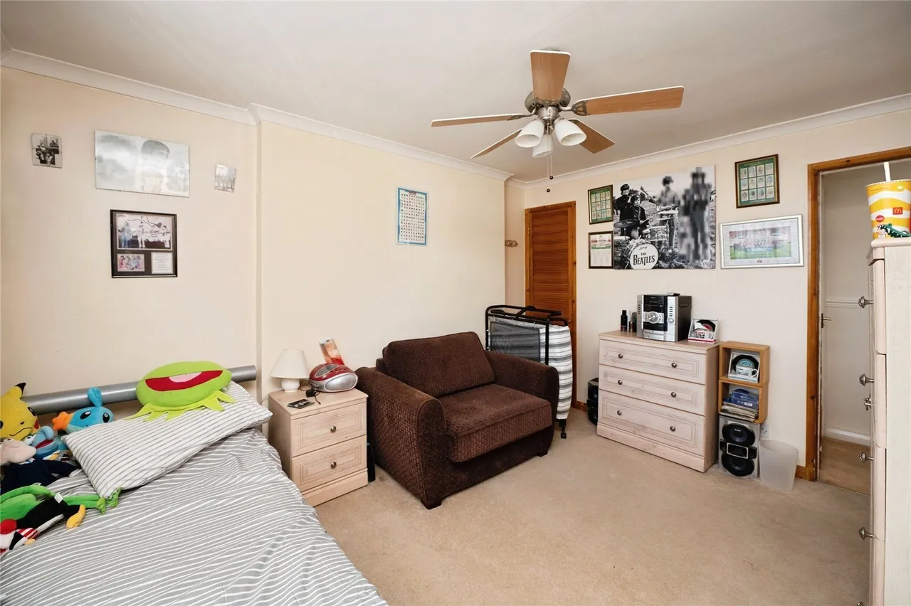 Renown Close, Romford, RM7, photo 12