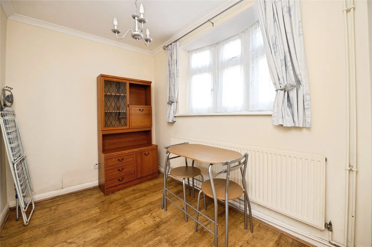 Renown Close, Romford, RM7, photo 6