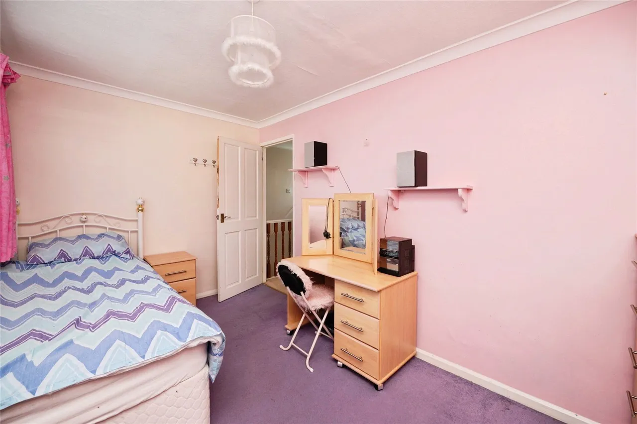 Renown Close, Romford, RM7, photo 11