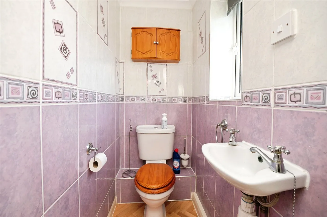 Renown Close, Romford, RM7, photo 9