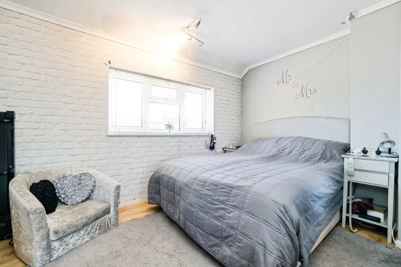 Roycraft Avenue, Barking, IG11, photo 3