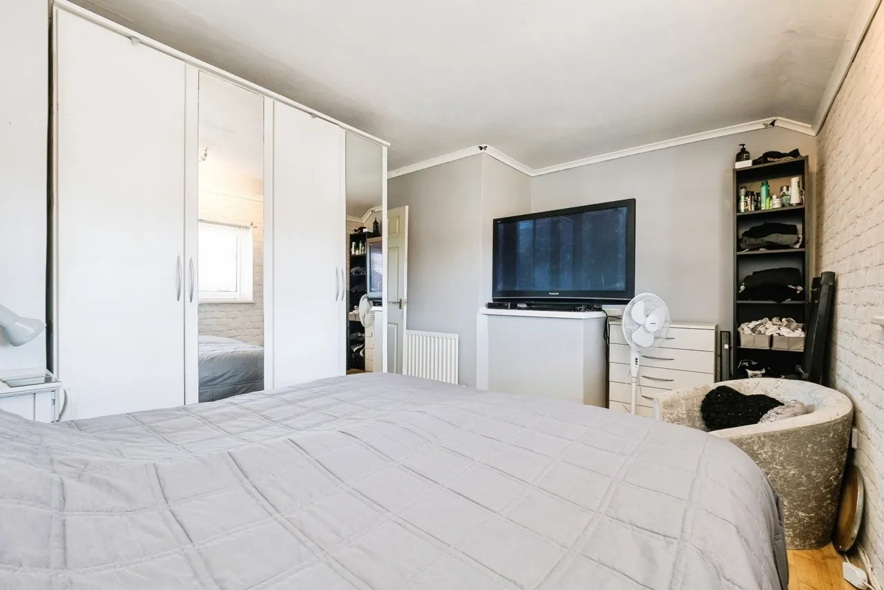 Roycraft Avenue, Barking, IG11, photo 17
