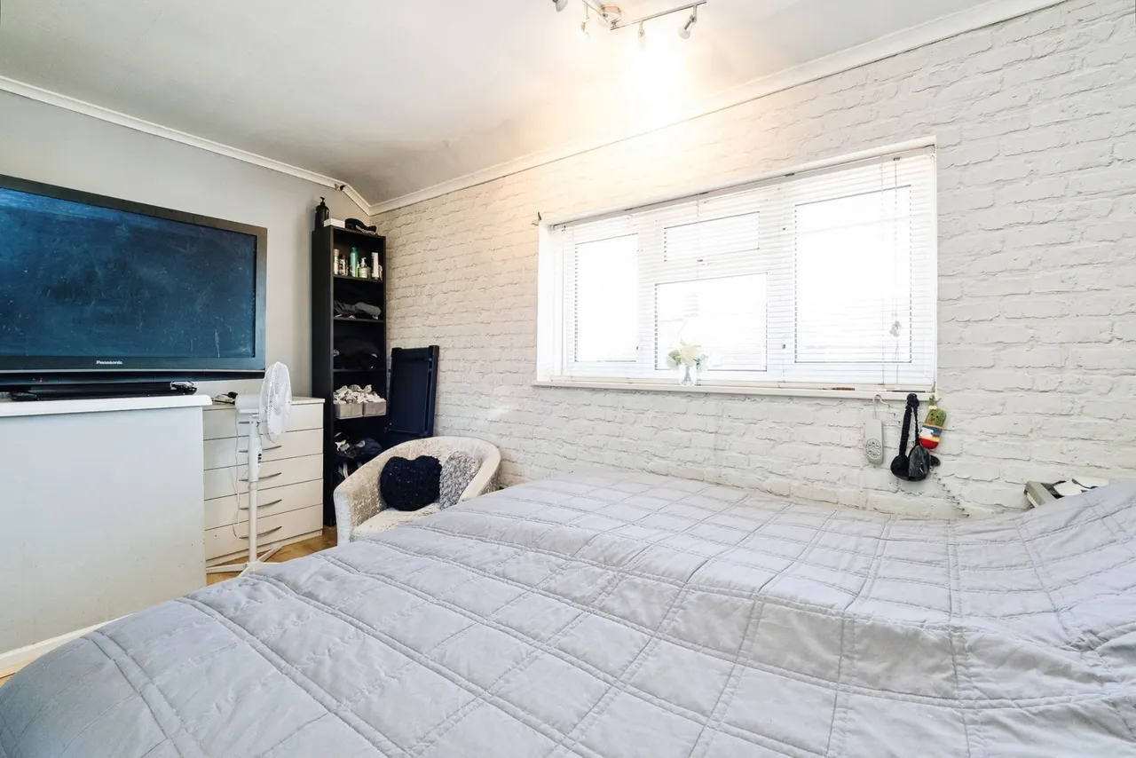 Roycraft Avenue, Barking, IG11, photo 16