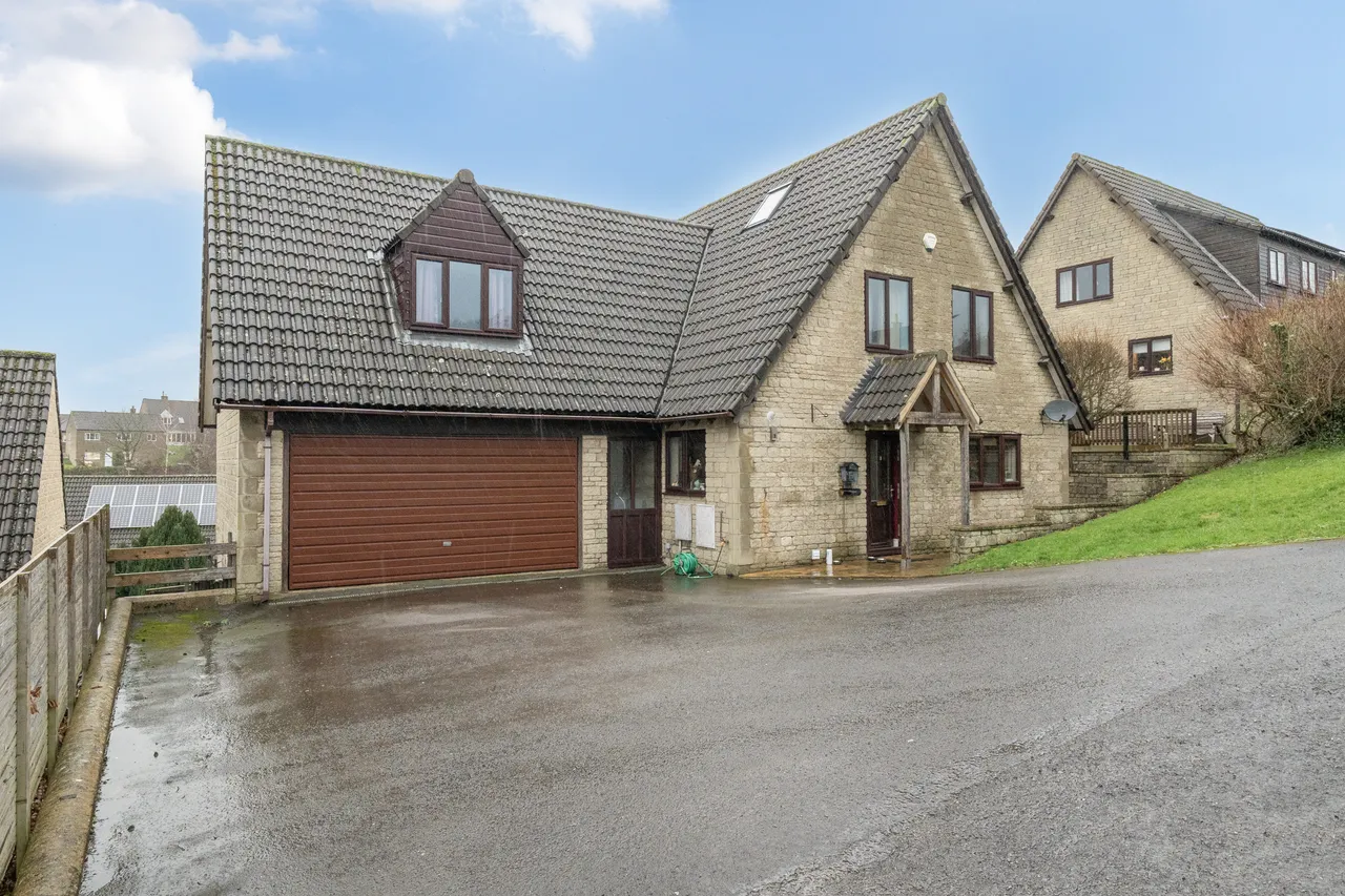 5 bed house for sale — Heazle Place, Stroud, GL5