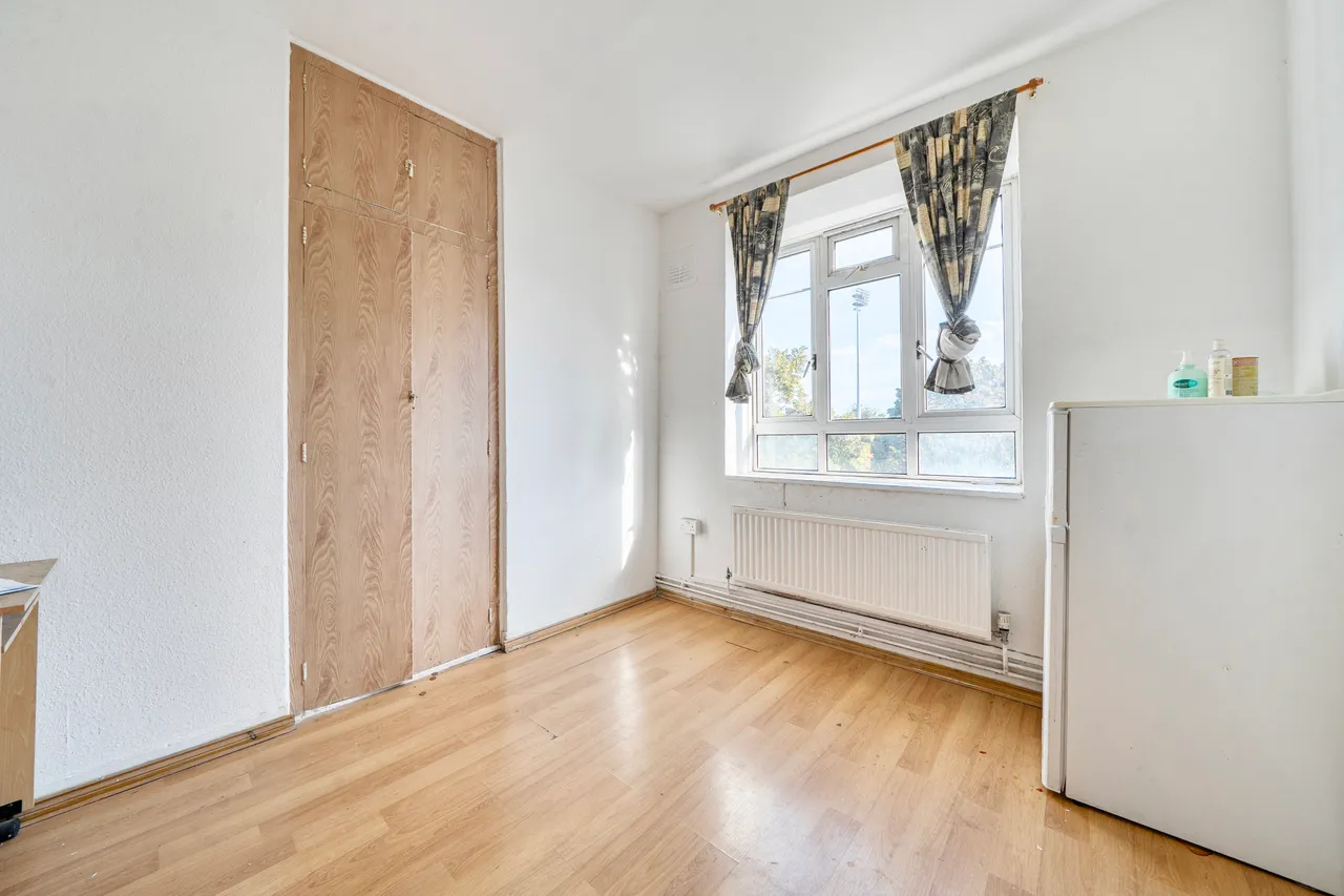 75 Mackay House, White City Estate, London, photo 11