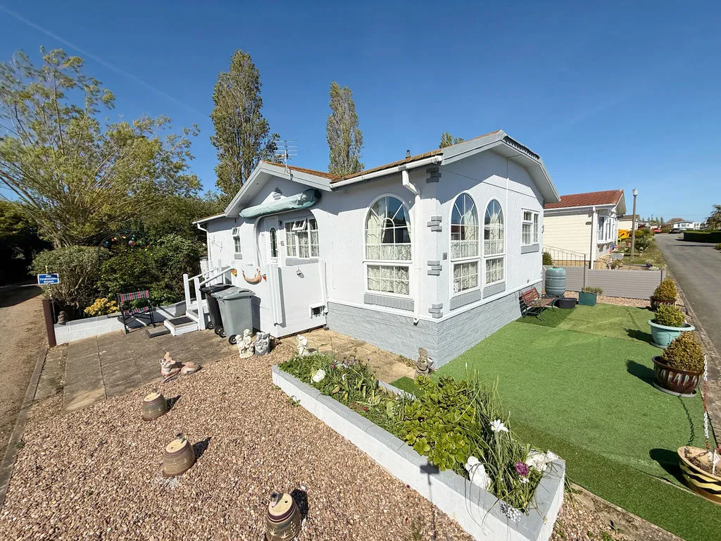 2 bed property for sale — Cheveley Park, Grantham
