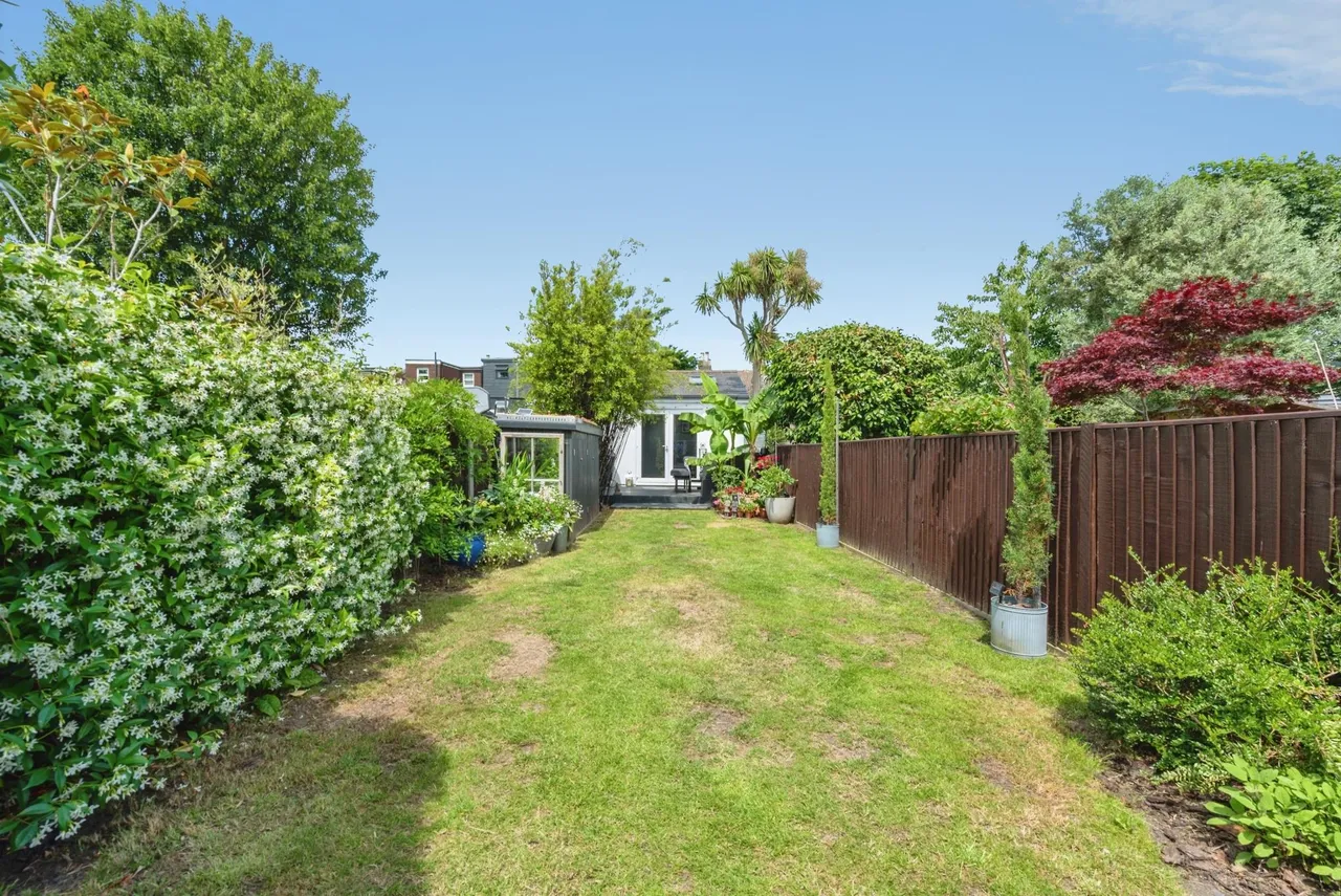 Victor Road, Teddington, TW11, photo 25