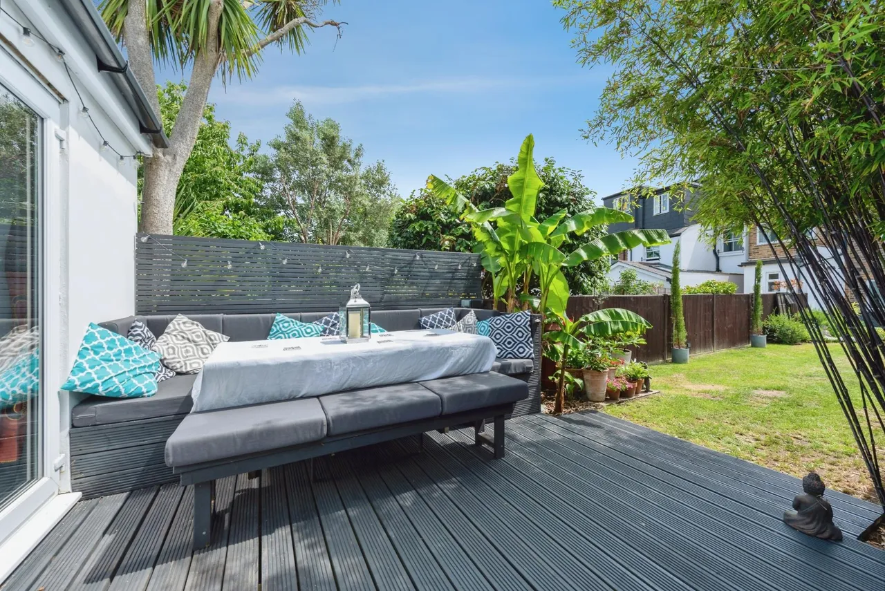 Victor Road, Teddington, TW11, photo 24