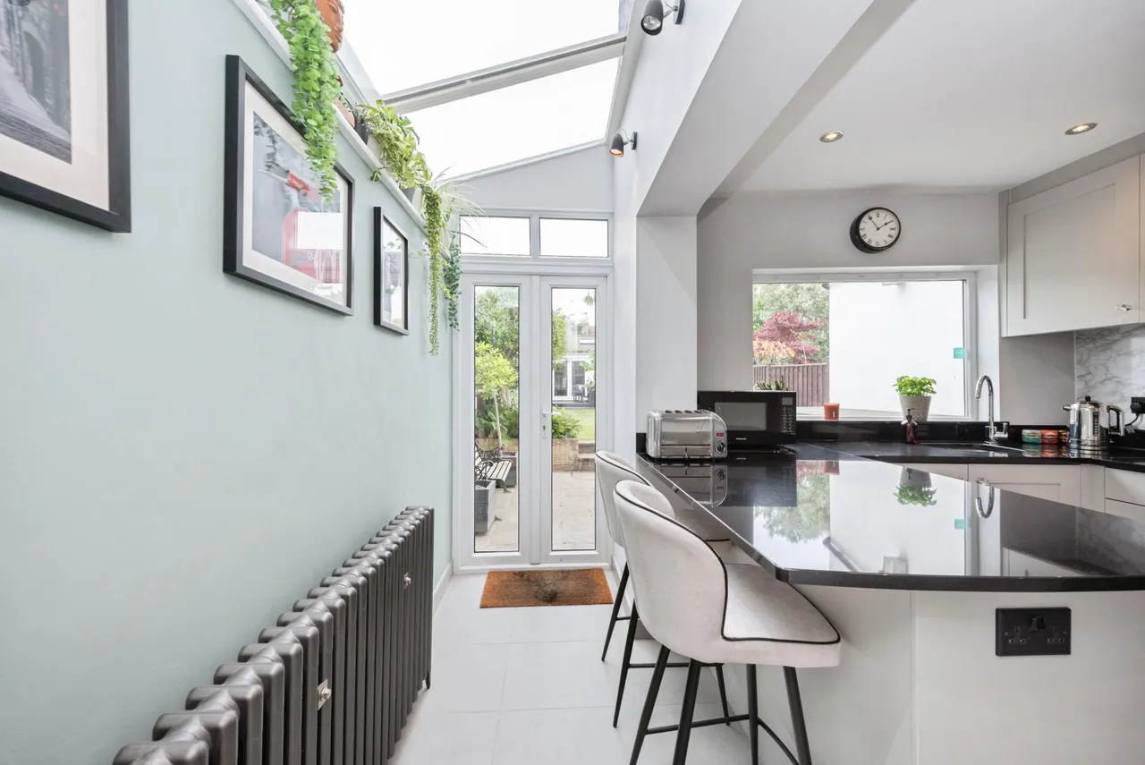 Victor Road, Teddington, TW11, photo 10