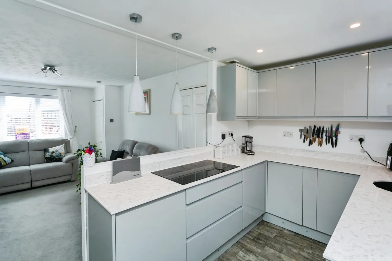 Westwood Close, Great Holm, Milton Keynes, photo 10