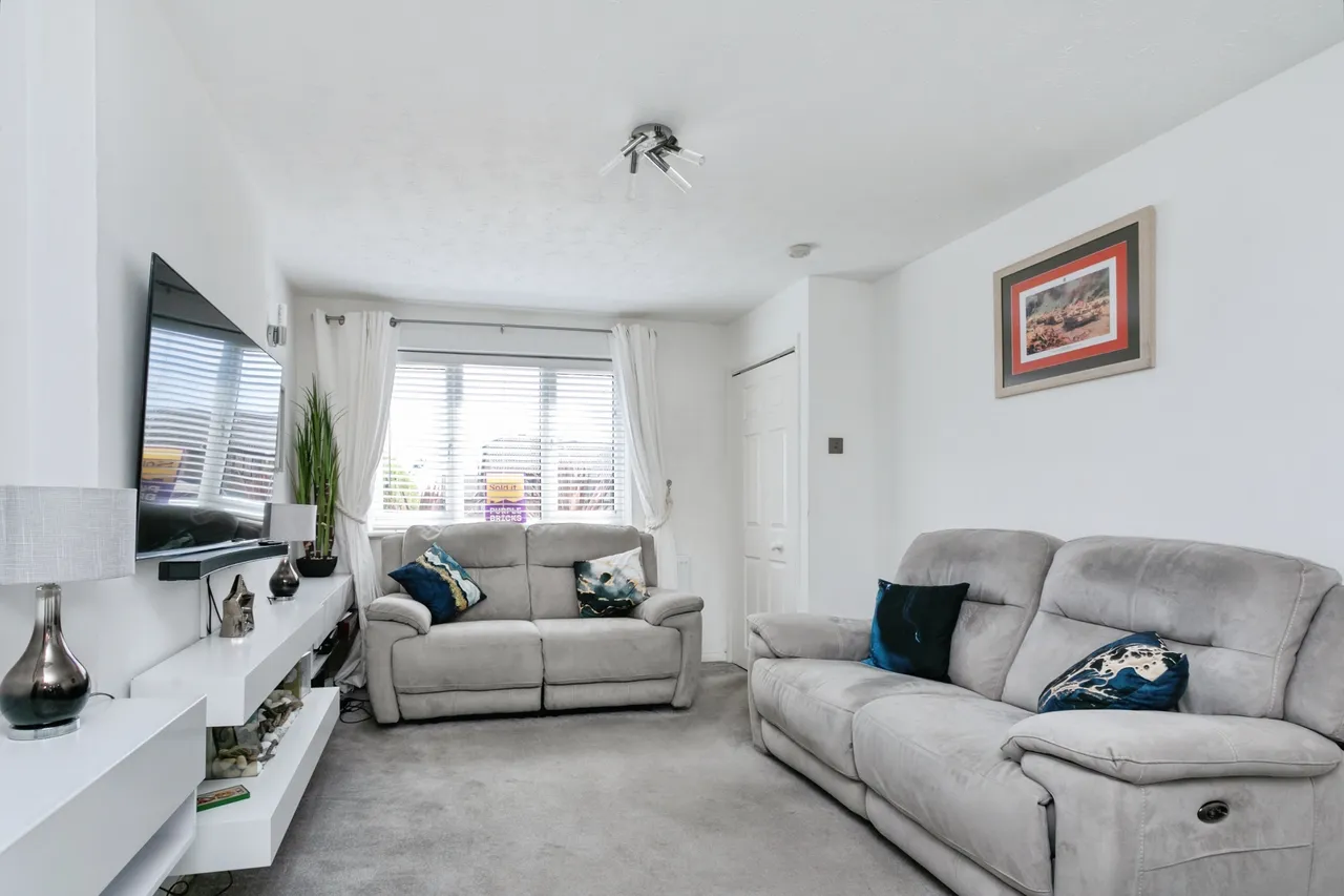 Westwood Close, Great Holm, Milton Keynes, photo 11