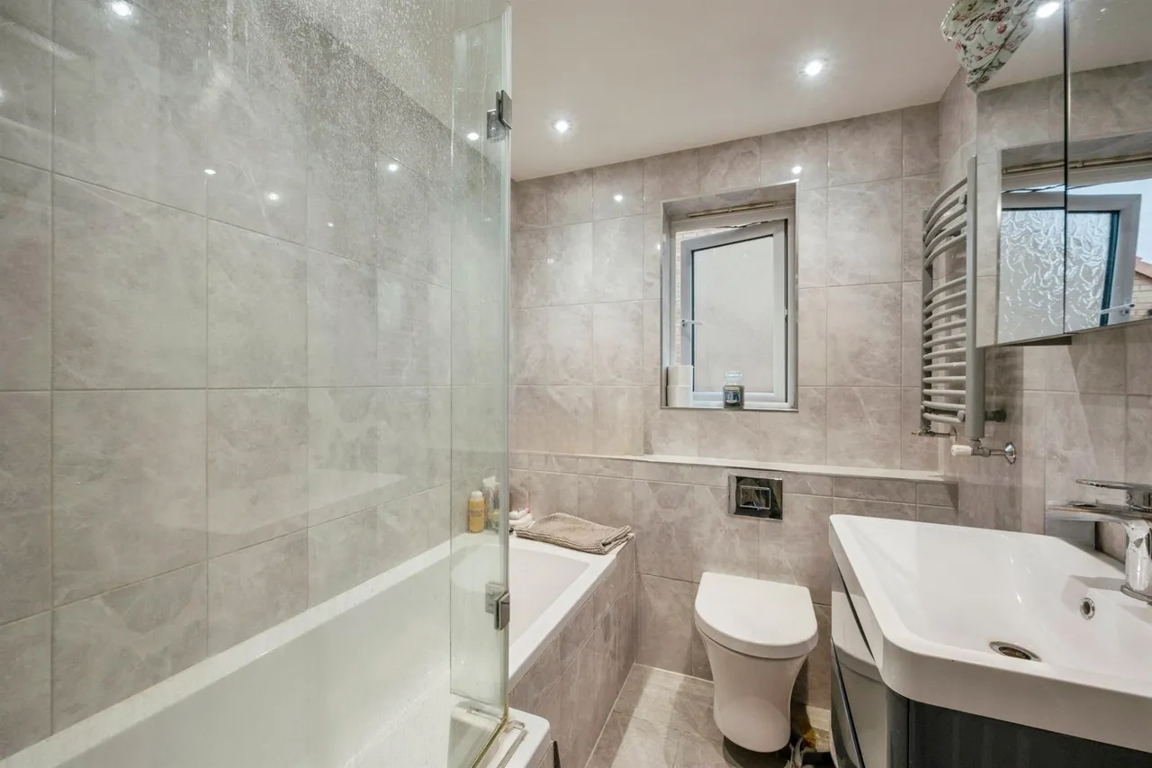 Smithy Croft, Bolton-Upon-Dearne, S63, photo 13