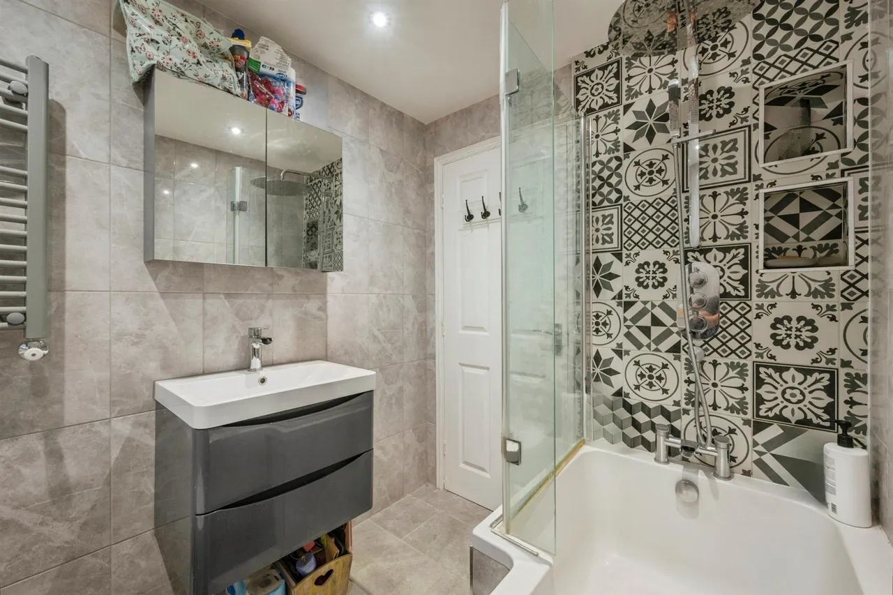 Smithy Croft, Bolton-Upon-Dearne, S63, photo 12