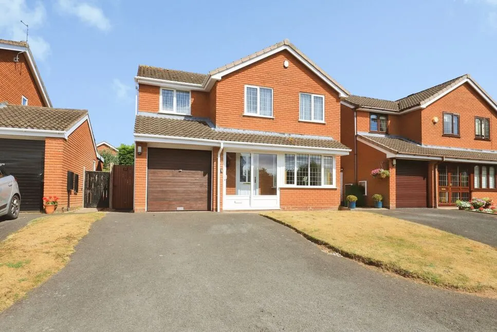 4 bed house for sale — Turnham Green, Perton Wolverhampton, Staffordshire, WV6