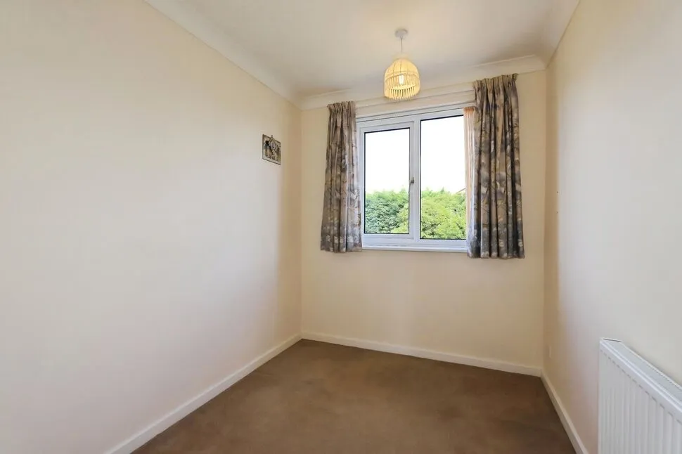 Turnham Green, Perton Wolverhampton, Staffordshire, WV6, photo 10