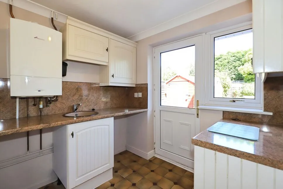 Turnham Green, Perton Wolverhampton, Staffordshire, WV6, photo 5