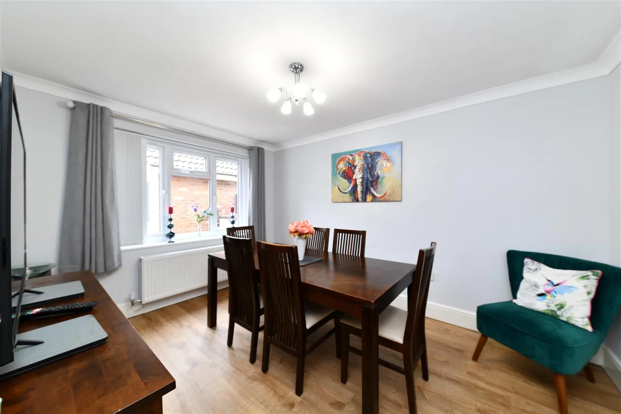 Thirlmere, Stevenage, Herts, SG1 6AH, photo 4