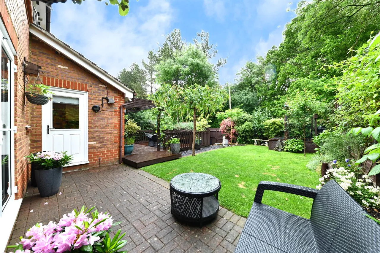 Thirlmere, Stevenage, Herts, SG1 6AH, photo 9
