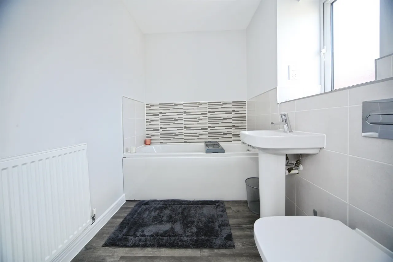 Holly Lane, Houghton Regis, LU5, photo 10
