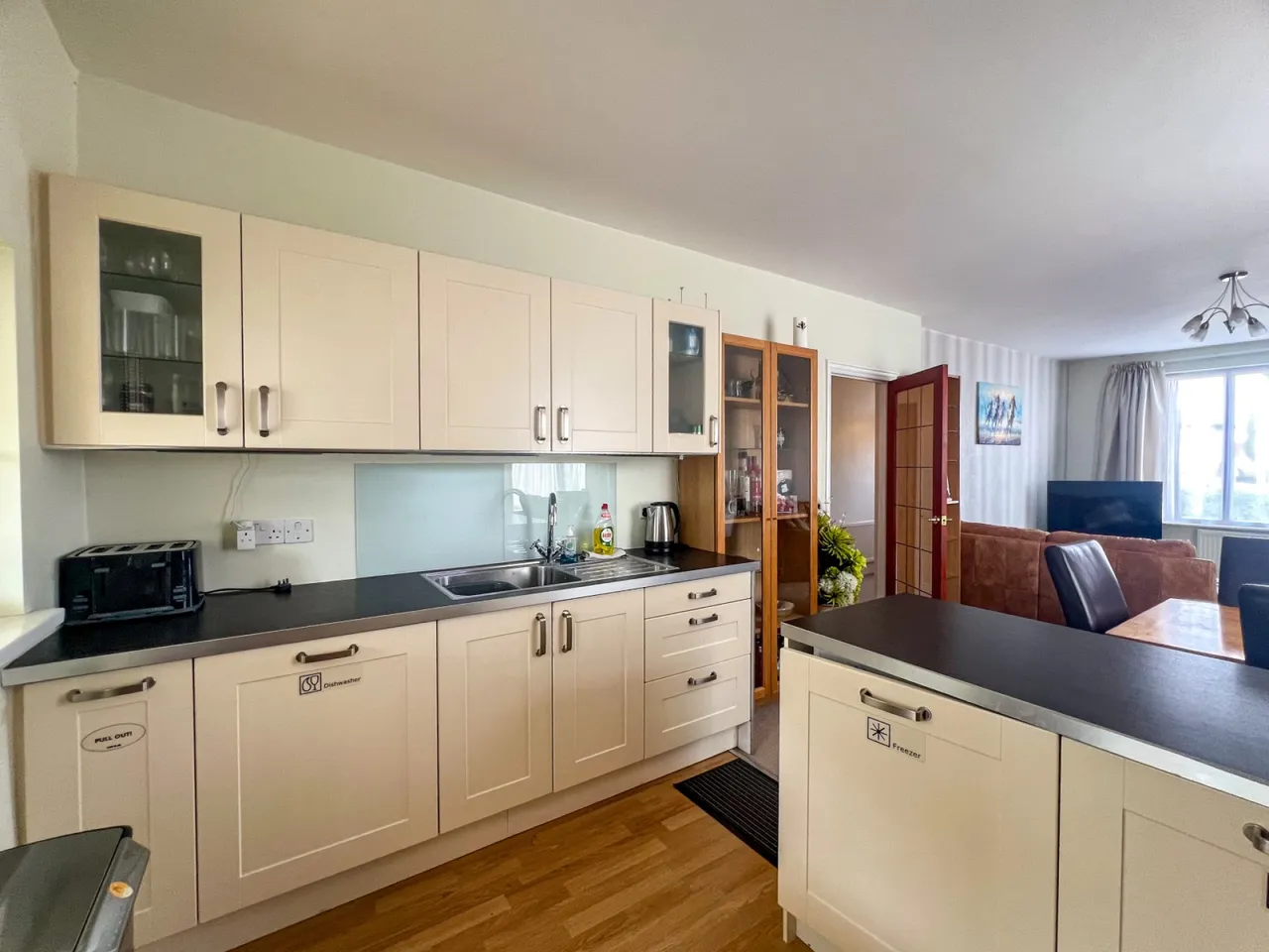 Gloucester Road, Patchway, BS34, photo 3