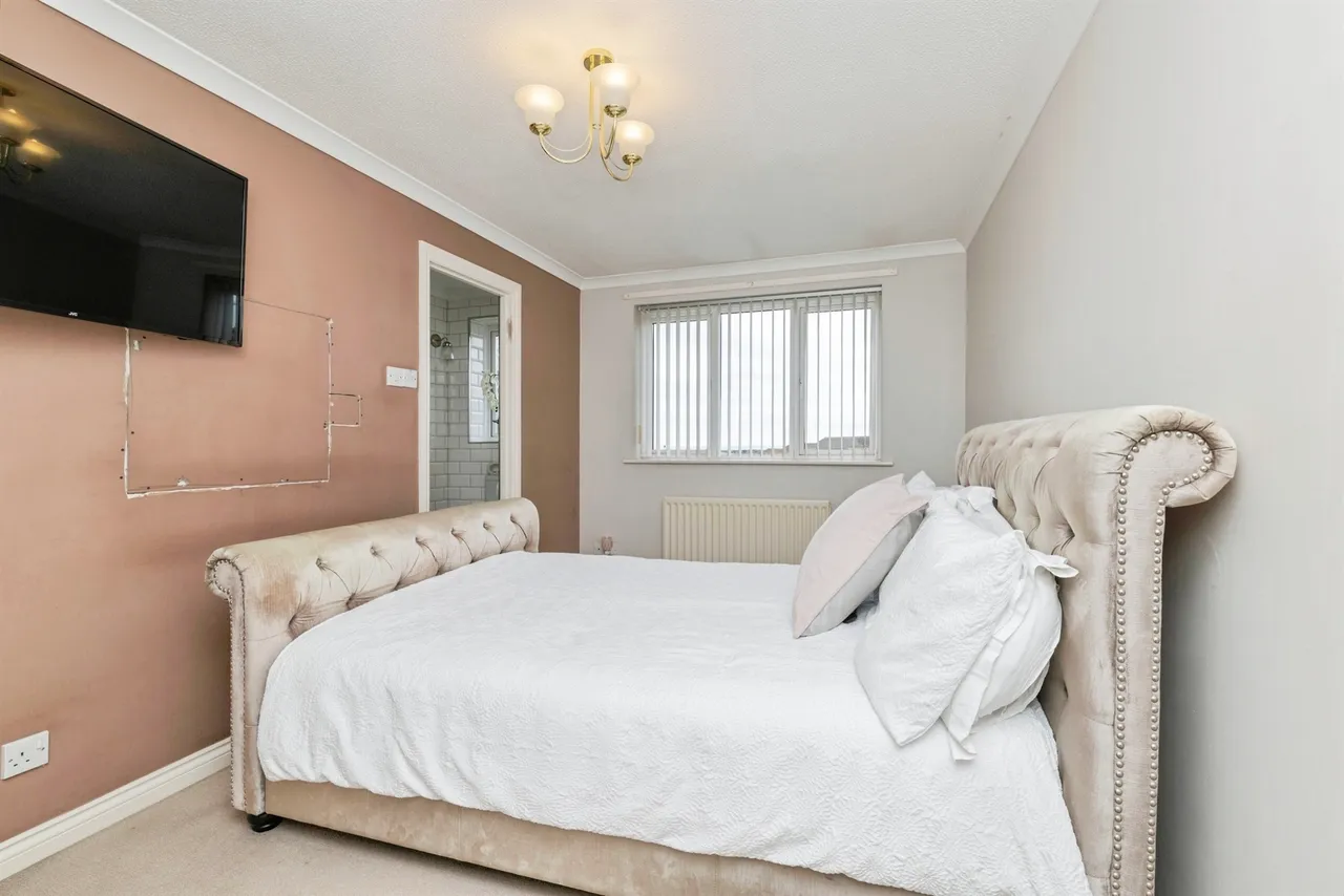 Nuthatch Close, Hartlepool, TS26, photo 10
