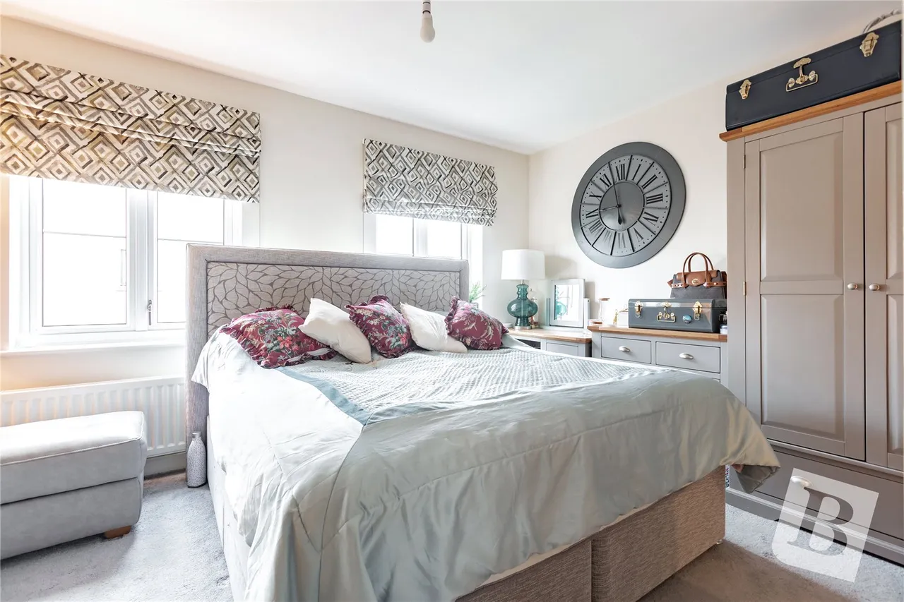 4 bed house for sale, Ilford, IG6