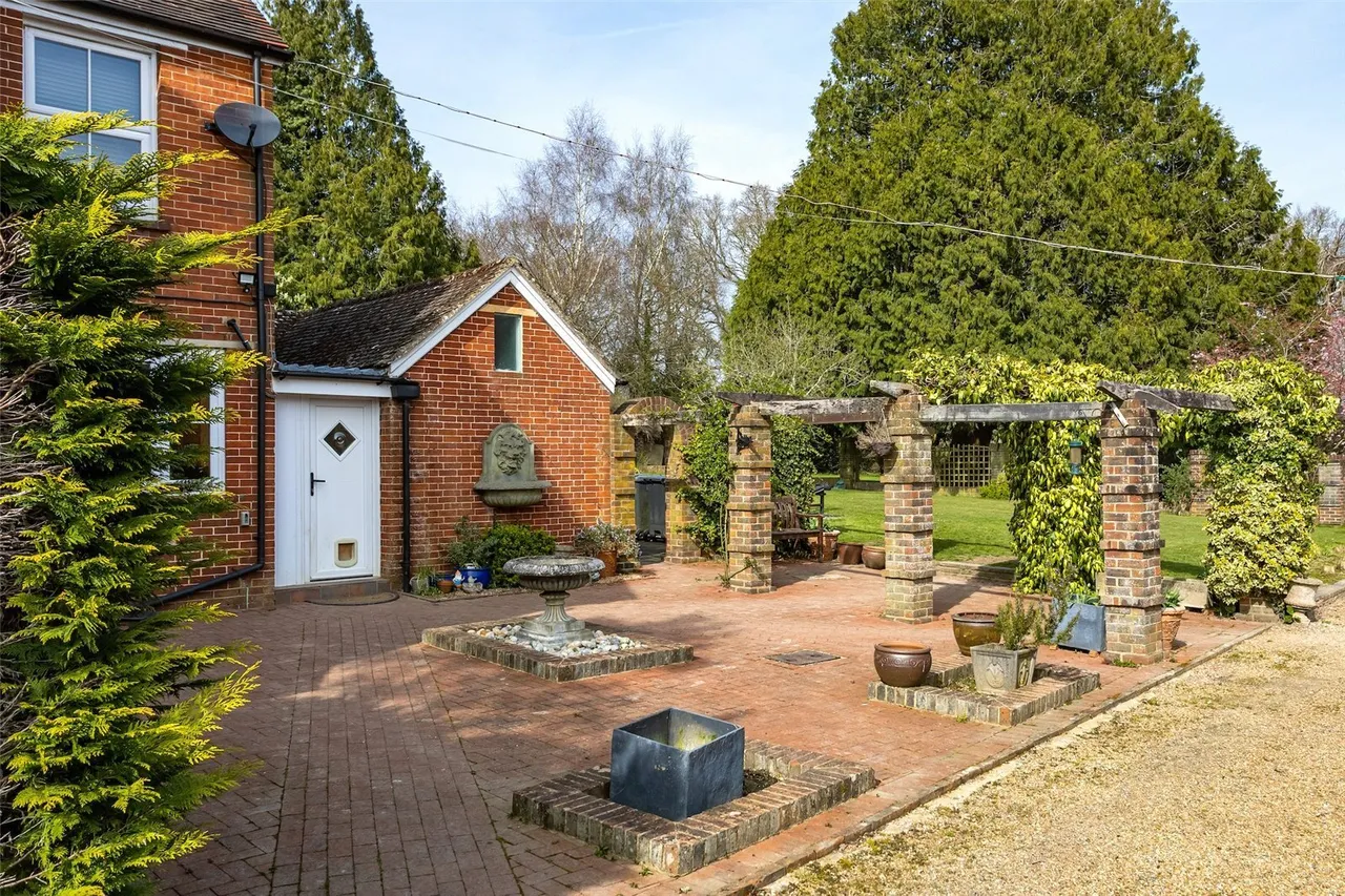 Eastbourne Road, Halland, BN8, photo 9