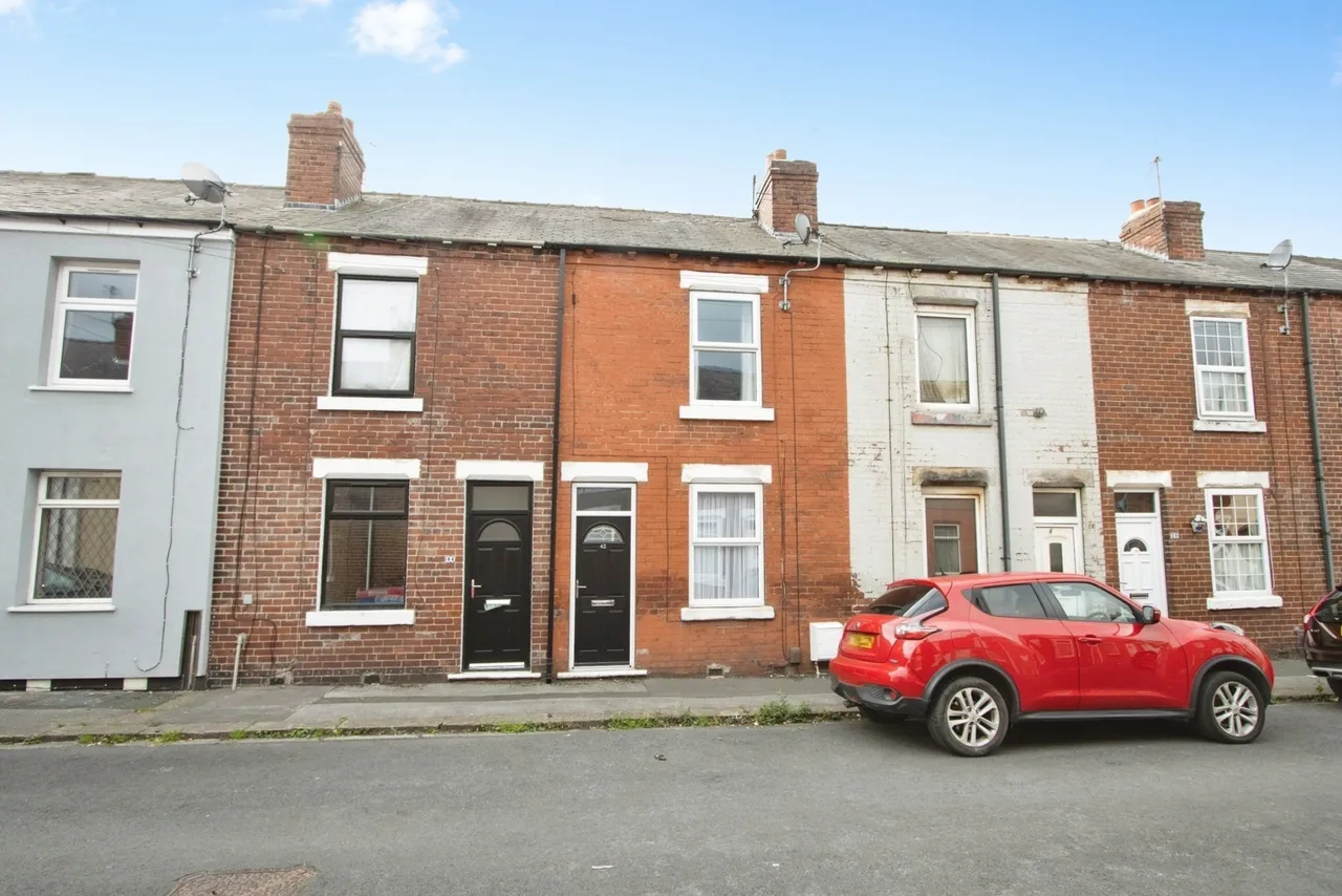2 bed house for sale, Newland Street, Wakefield, WF1