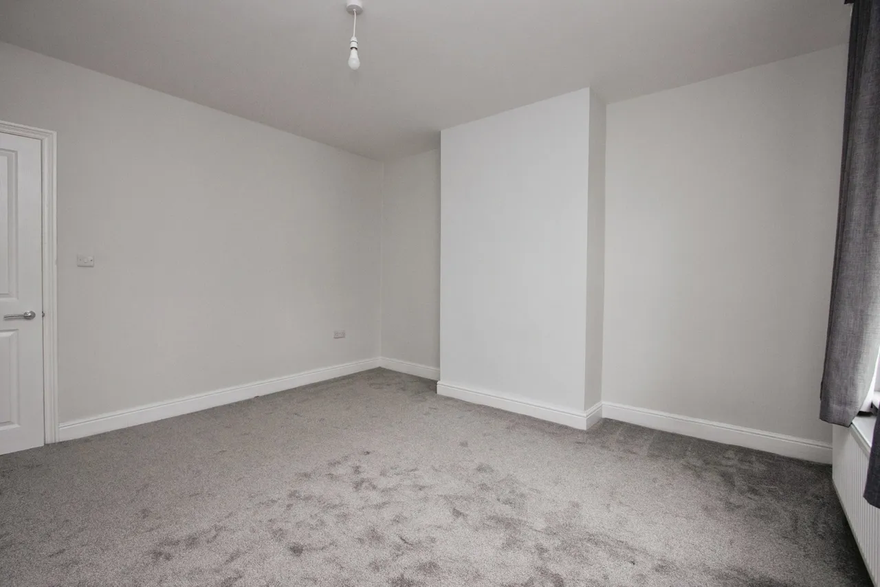Newland Street, Wakefield, WF1, photo 10