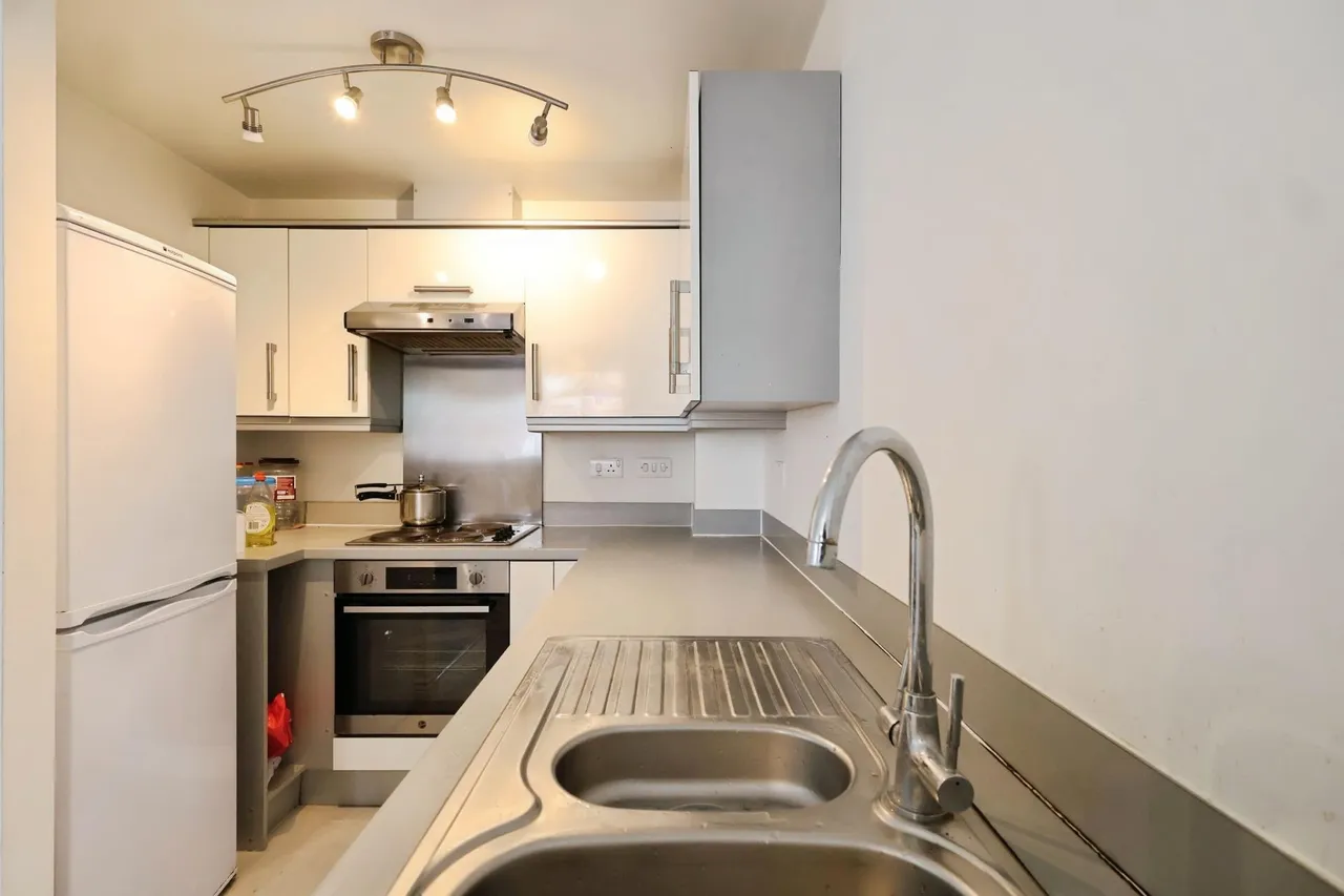 Cordelia Close, Stratford-upon-Avon, CV37, photo 4