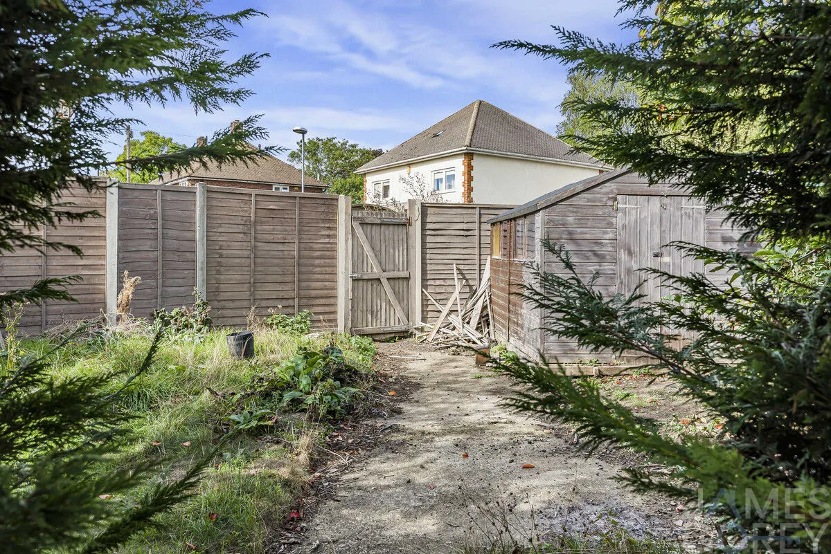 Norfolk Crescent, Sidcup, DA15, photo 19